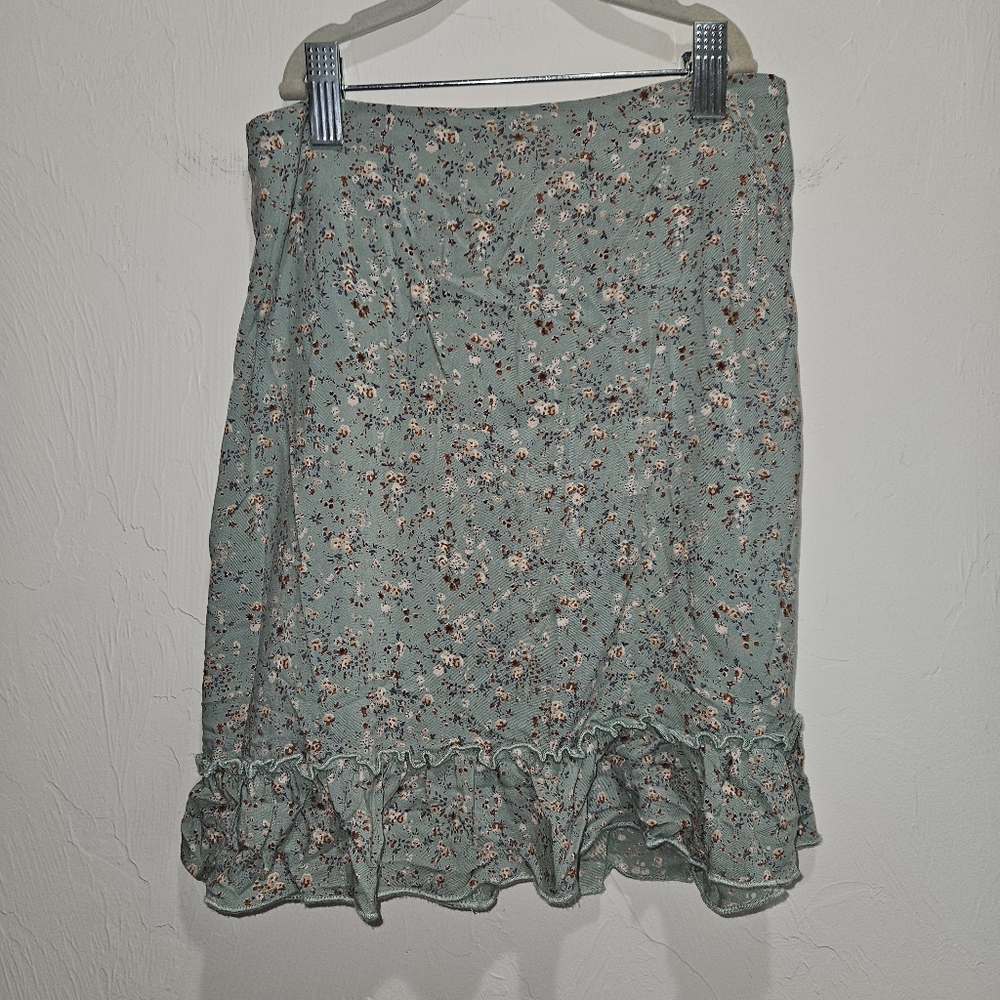 Brandy Melville Cara Ruffle Skirt Green Blue Floral Print One Size (XS / SM)